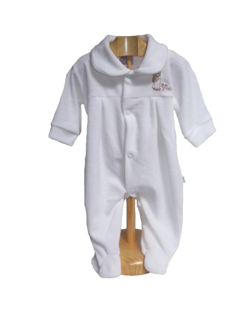 Pijama aterciopelado con conejito en varios colores