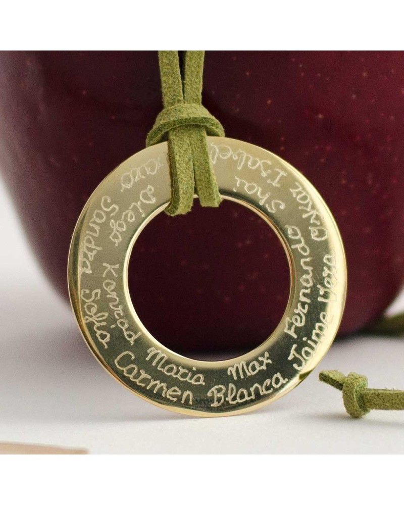 Colgante aro grande de oro para profesoras