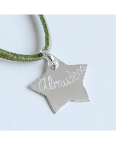 Collar con colgante de estrella de plata