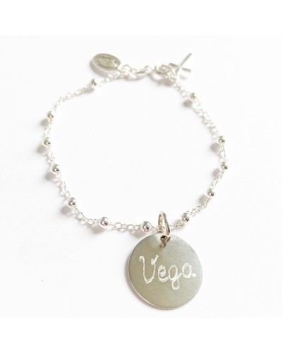 Pulsera rosario de plata con medalla grabada