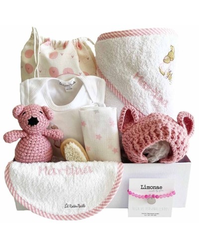 Canastilla para bebé niña con gorro crochet